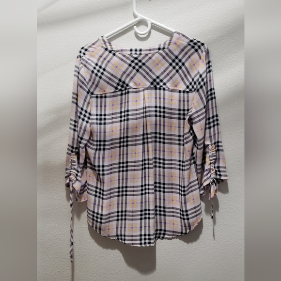 New York &Co. plaid button up blouse size medium - Picture 2 of 4